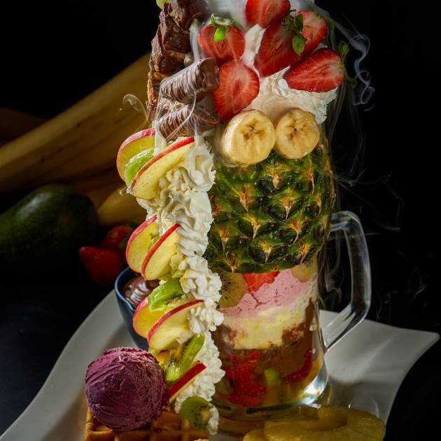 Exotic fruit platter
